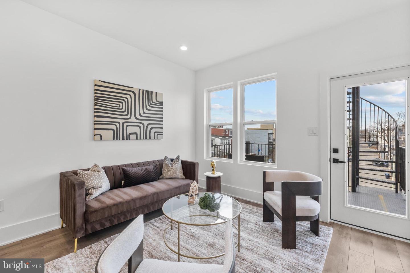 113 18TH ST SE #2, WASHINGTON, District Of Columbia 20003, 3 Bedrooms Bedrooms, ,3 BathroomsBathrooms,Residential,For sale,113 18TH ST SE #2,DCDC2223946 MLS # DCDC2223946