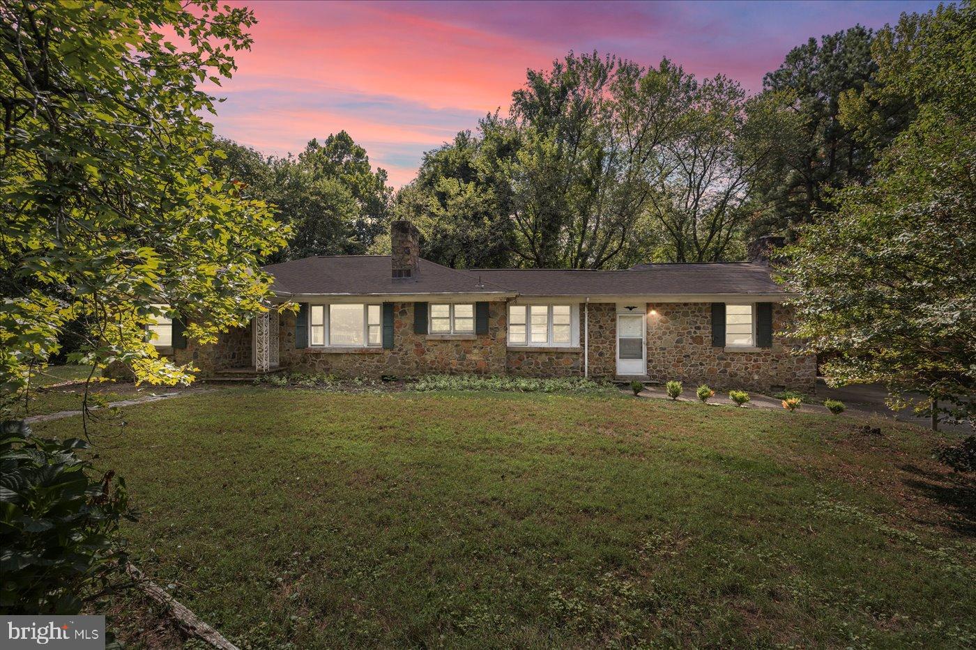 8508 BROCK RD, SPOTSYLVANIA, Virginia 22553, 4 Bedrooms Bedrooms, 14 Rooms Rooms,2 BathroomsBathrooms,Residential,For sale,8508 BROCK RD,VASP2036480 MLS # VASP2036480 8508 BROCK RD, SPOTSYLVANIA, Virginia 22553, 4 Bedrooms Bedrooms, 14 Rooms Rooms,2 BathroomsBathrooms,Residential,For sale,8508 BROCK RD,VASP2036480 MLS # VASP2036480