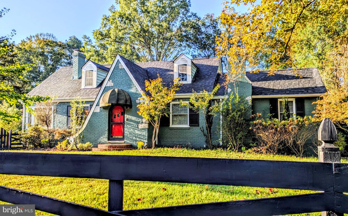 6809 SOUTH DR, RICHMOND, Virginia 23225, 4 Bedrooms Bedrooms, 10 Rooms Rooms,2 BathroomsBathrooms,Residential,For sale,6809 SOUTH DR,VARC2000770 MLS # VARC2000770