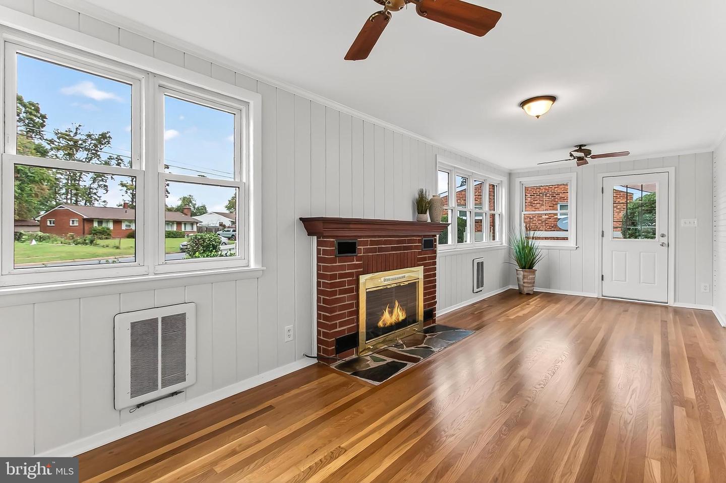 6824 CONSTANCE DR, SPRINGFIELD, Virginia 22150, 3 Bedrooms Bedrooms, ,2 BathroomsBathrooms,Residential,For sale,6824 CONSTANCE DR,VAFX2274786 MLS # VAFX2274786