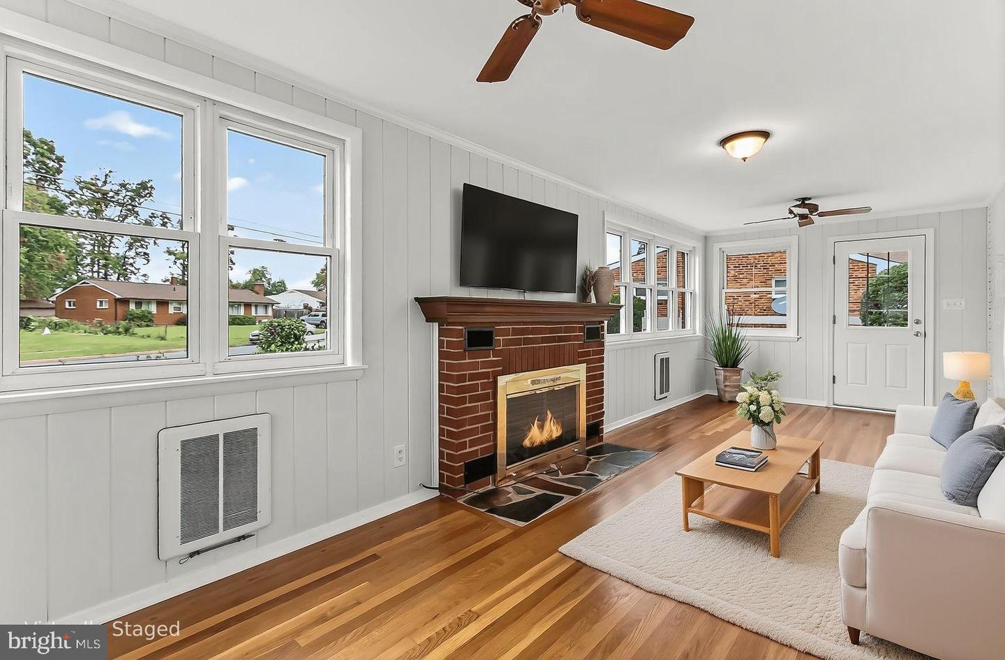 6824 CONSTANCE DR, SPRINGFIELD, Virginia 22150, 3 Bedrooms Bedrooms, ,2 BathroomsBathrooms,Residential,For sale,6824 CONSTANCE DR,VAFX2274786 MLS # VAFX2274786