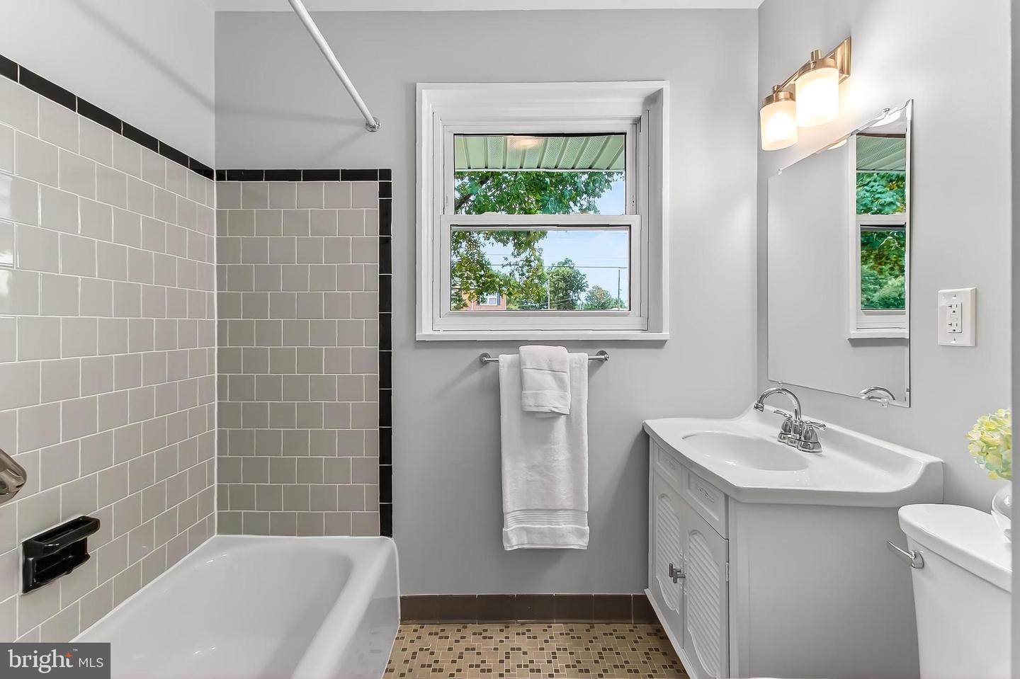 6824 CONSTANCE DR, SPRINGFIELD, Virginia 22150, 3 Bedrooms Bedrooms, ,2 BathroomsBathrooms,Residential,For sale,6824 CONSTANCE DR,VAFX2274786 MLS # VAFX2274786