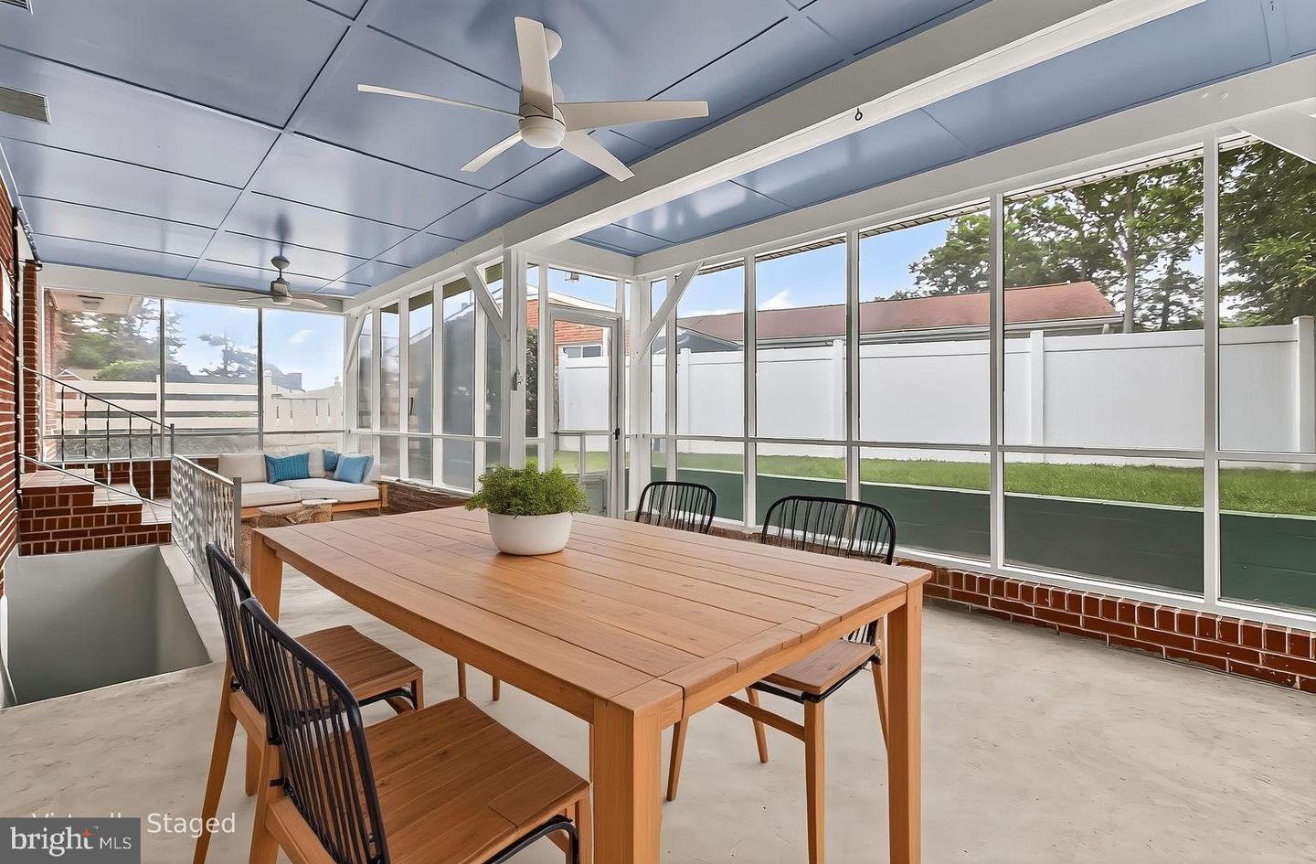 6824 CONSTANCE DR, SPRINGFIELD, Virginia 22150, 3 Bedrooms Bedrooms, ,2 BathroomsBathrooms,Residential,For sale,6824 CONSTANCE DR,VAFX2274786 MLS # VAFX2274786