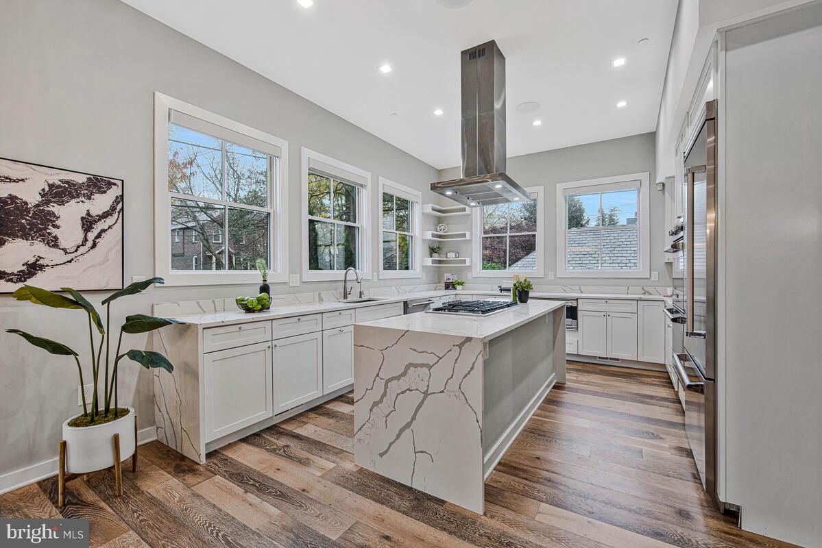 3636 S ST NW, WASHINGTON, District Of Columbia 20007, 6 Bedrooms Bedrooms, 11 Rooms Rooms,4 BathroomsBathrooms,Residential,For sale,3636 S ST NW,DCDC2228138 MLS # DCDC2228138