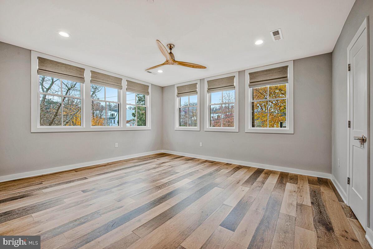 3636 S ST NW, WASHINGTON, District Of Columbia 20007, 6 Bedrooms Bedrooms, 11 Rooms Rooms,4 BathroomsBathrooms,Residential,For sale,3636 S ST NW,DCDC2228138 MLS # DCDC2228138