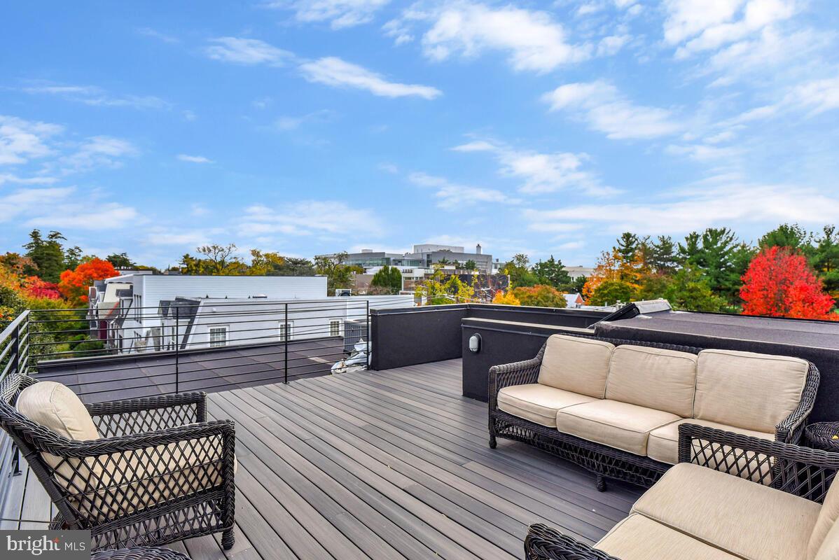 3636 S ST NW, WASHINGTON, District Of Columbia 20007, 6 Bedrooms Bedrooms, 11 Rooms Rooms,4 BathroomsBathrooms,Residential,For sale,3636 S ST NW,DCDC2228138 MLS # DCDC2228138