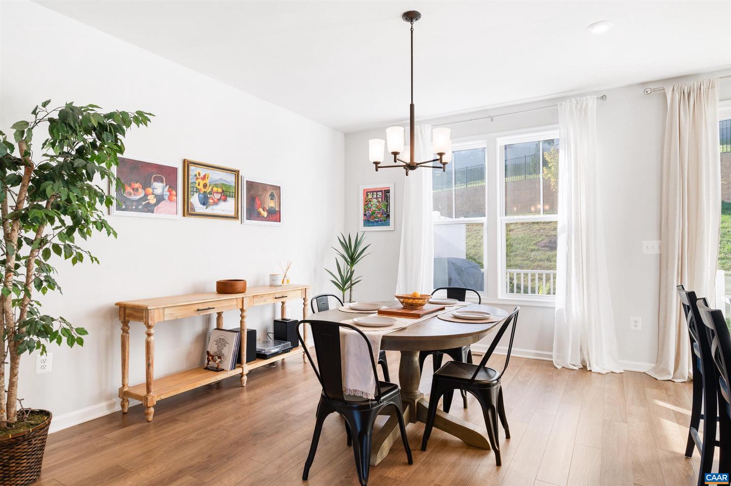 4724 LOYOLA WAY, CHARLOTTESVILLE, Virginia 22903, 3 Bedrooms Bedrooms, ,2 BathroomsBathrooms,Residential,For sale,4724 LOYOLA WAY,670407 MLS # 670407