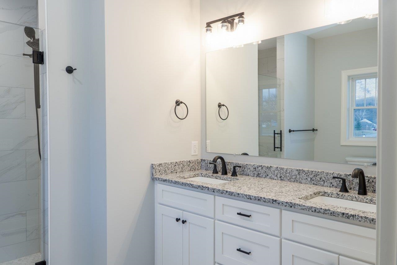 919 CLICKS LN, NEW MARKET, Virginia 22844, 3 Bedrooms Bedrooms, ,2 BathroomsBathrooms,Residential,919 CLICKS LN,672154 MLS # 672154