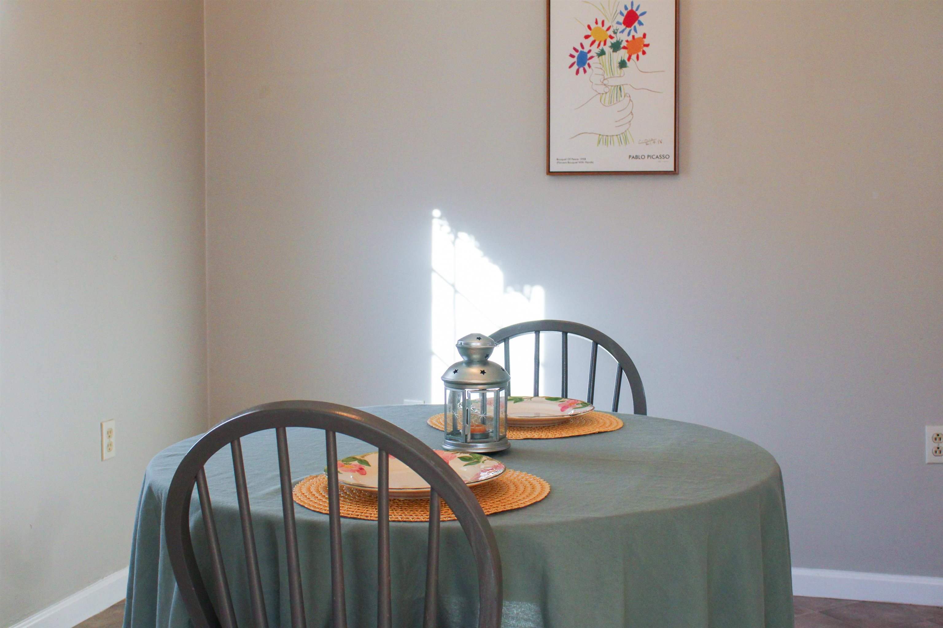 9 WYTHE ST, STAUNTON, Virginia 24401, 2 Bedrooms Bedrooms, ,1 BathroomBathrooms,Residential,9 WYTHE ST,672159 MLS # 672159