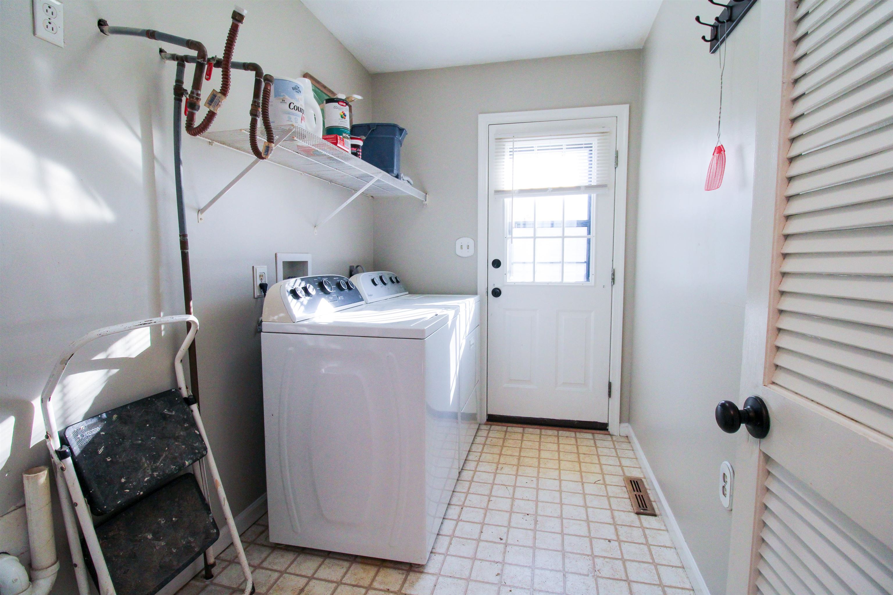 9 WYTHE ST, STAUNTON, Virginia 24401, 2 Bedrooms Bedrooms, ,1 BathroomBathrooms,Residential,9 WYTHE ST,672159 MLS # 672159