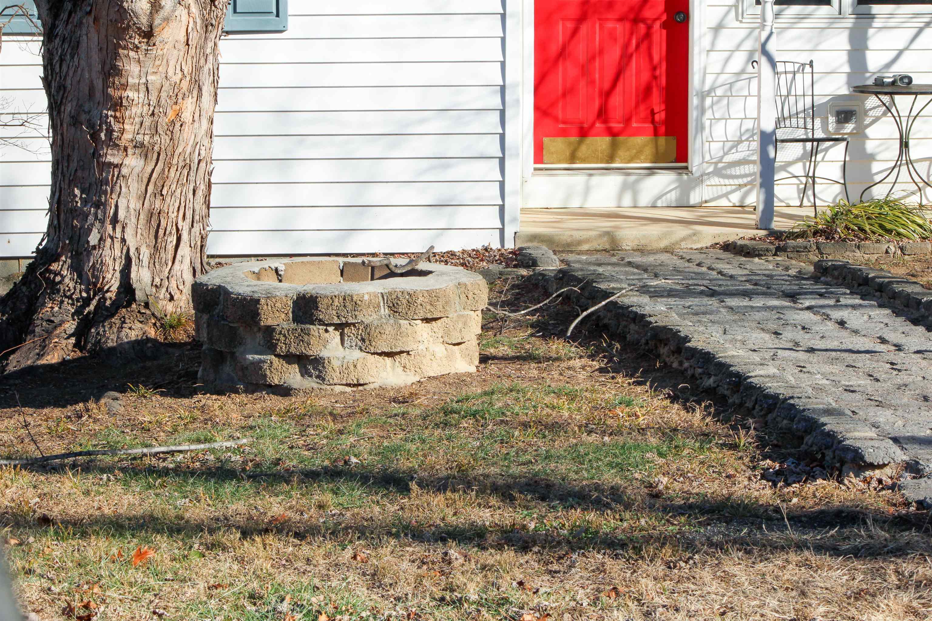 9 WYTHE ST, STAUNTON, Virginia 24401, 2 Bedrooms Bedrooms, ,1 BathroomBathrooms,Residential,9 WYTHE ST,672159 MLS # 672159