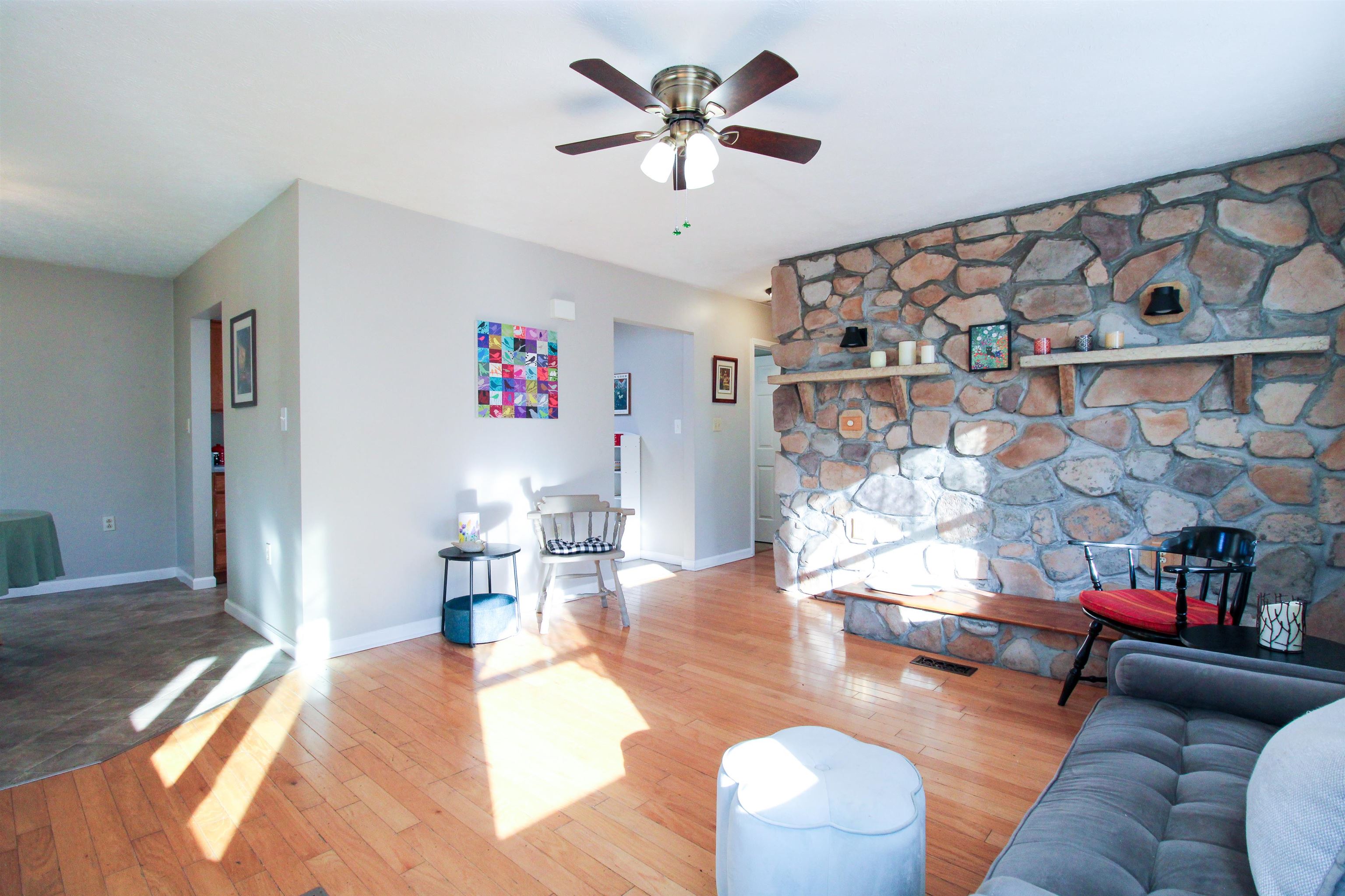 9 WYTHE ST, STAUNTON, Virginia 24401, 2 Bedrooms Bedrooms, ,1 BathroomBathrooms,Residential,9 WYTHE ST,672159 MLS # 672159