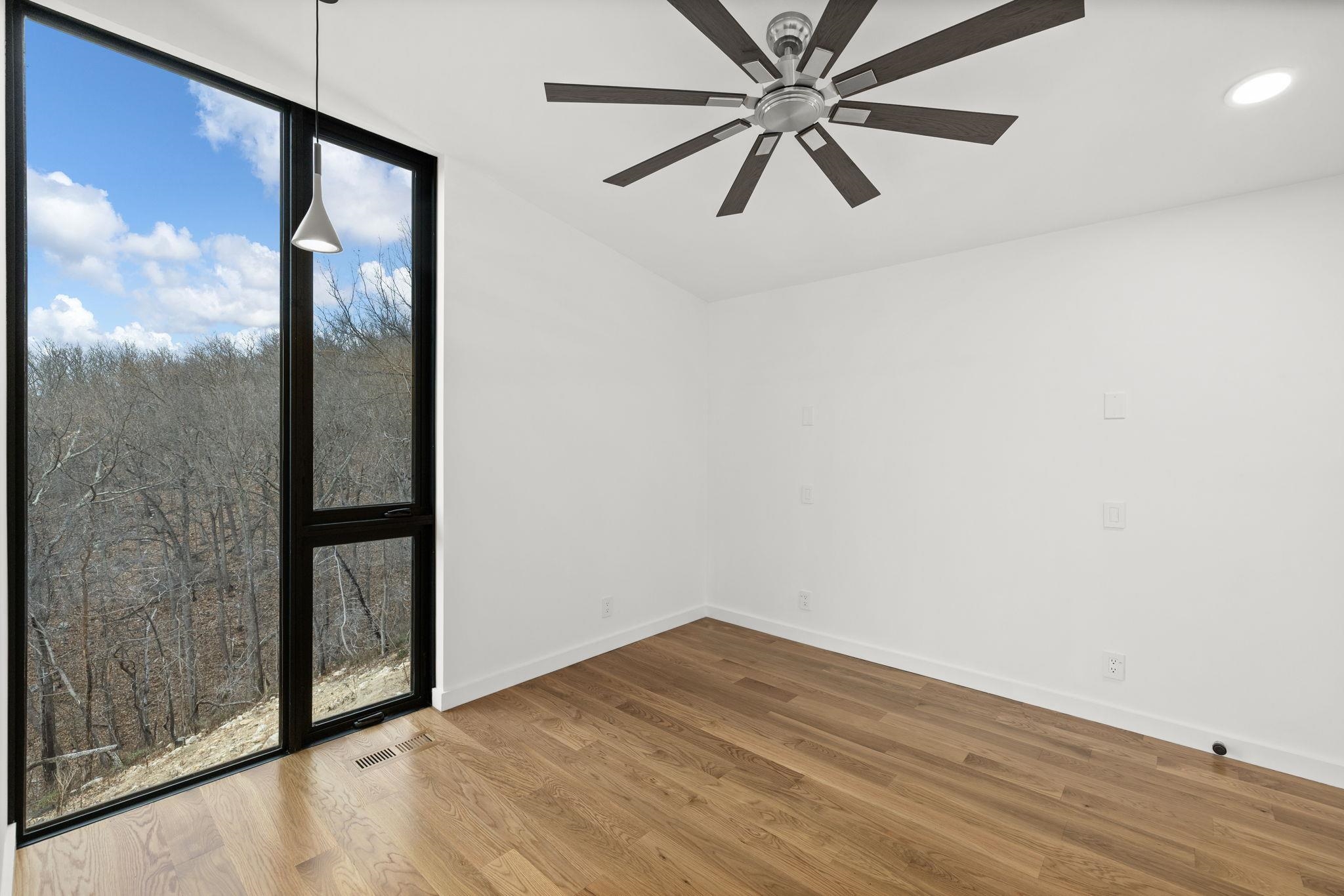 132 HOLLY HILL RD, LURAY, Virginia 22835, 2 Bedrooms Bedrooms, ,2 BathroomsBathrooms,Residential,132 HOLLY HILL RD,672163 MLS # 672163