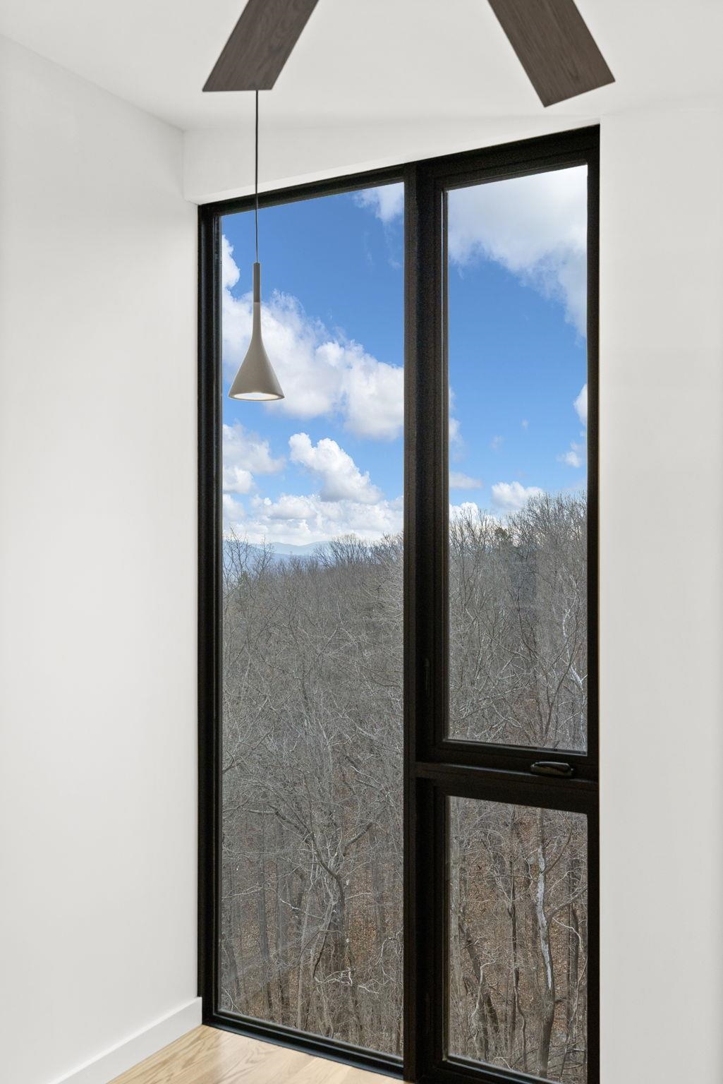 132 HOLLY HILL RD, LURAY, Virginia 22835, 2 Bedrooms Bedrooms, ,2 BathroomsBathrooms,Residential,132 HOLLY HILL RD,672163 MLS # 672163