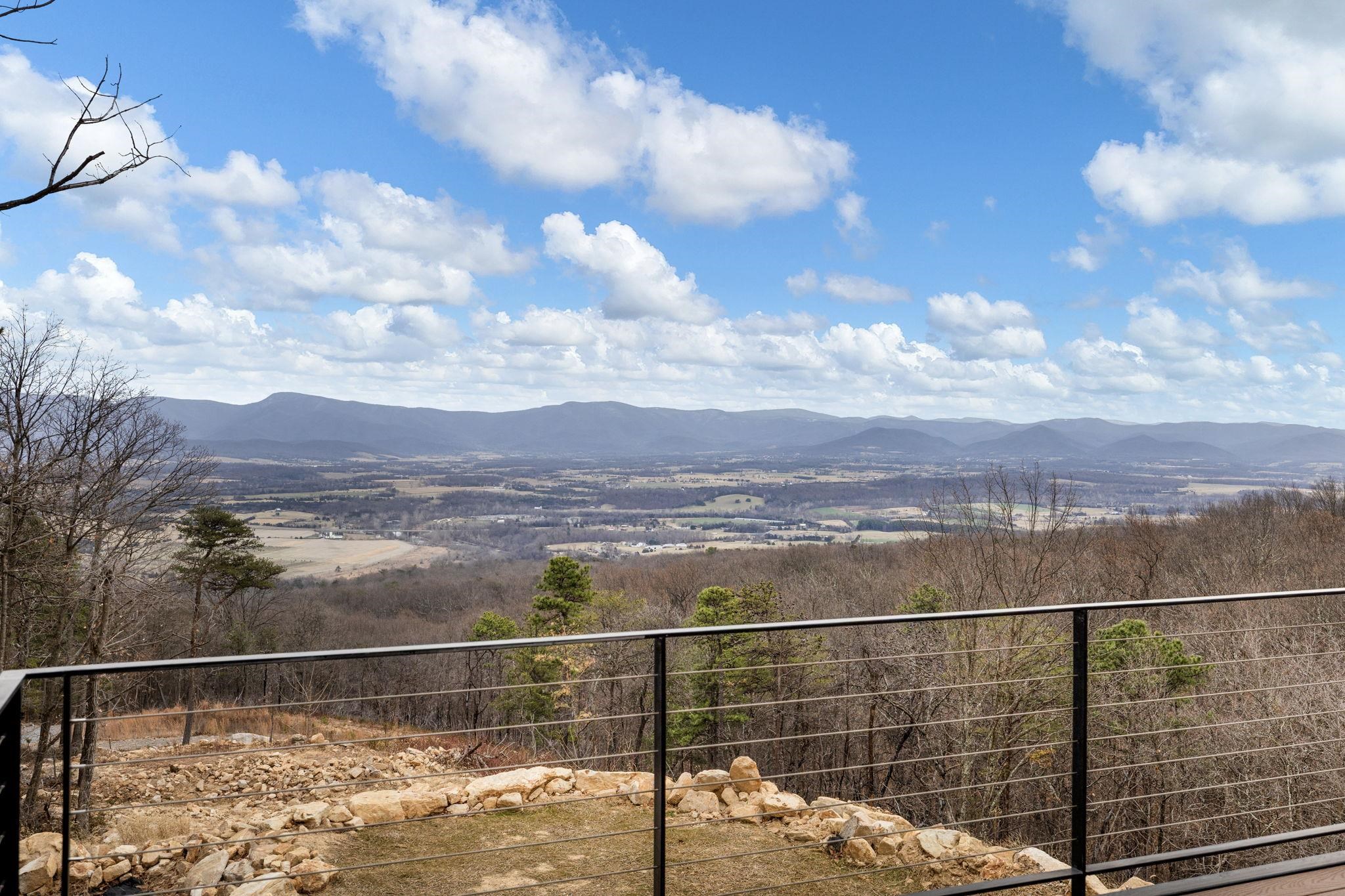 132 HOLLY HILL RD, LURAY, Virginia 22835, 2 Bedrooms Bedrooms, ,2 BathroomsBathrooms,Residential,132 HOLLY HILL RD,672163 MLS # 672163