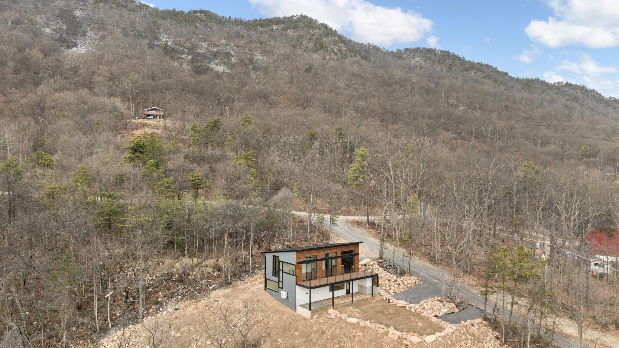 132 HOLLY HILL RD, LURAY, Virginia 22835, 2 Bedrooms Bedrooms, ,2 BathroomsBathrooms,Residential,132 HOLLY HILL RD,672163 MLS # 672163