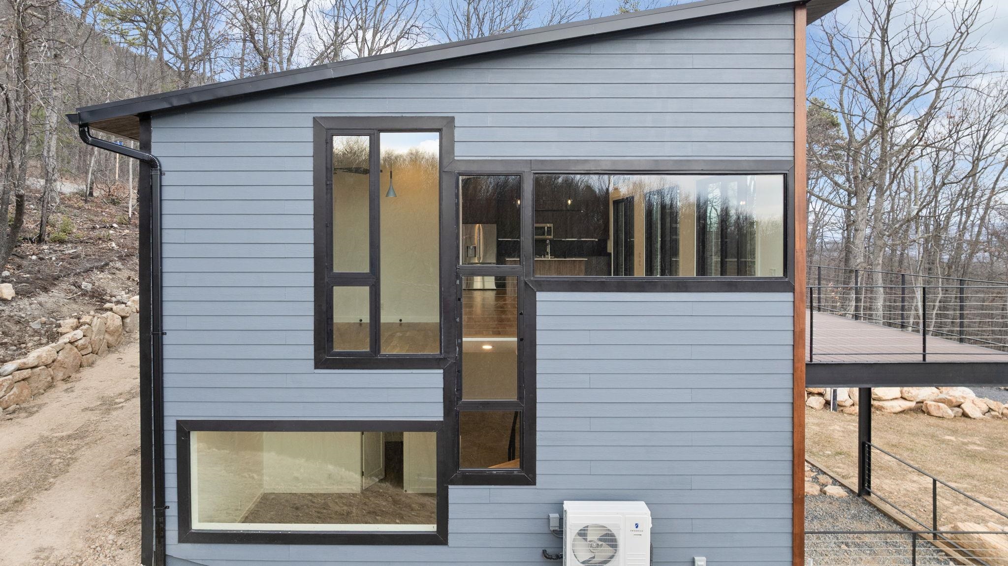 132 HOLLY HILL RD, LURAY, Virginia 22835, 2 Bedrooms Bedrooms, ,2 BathroomsBathrooms,Residential,132 HOLLY HILL RD,672163 MLS # 672163