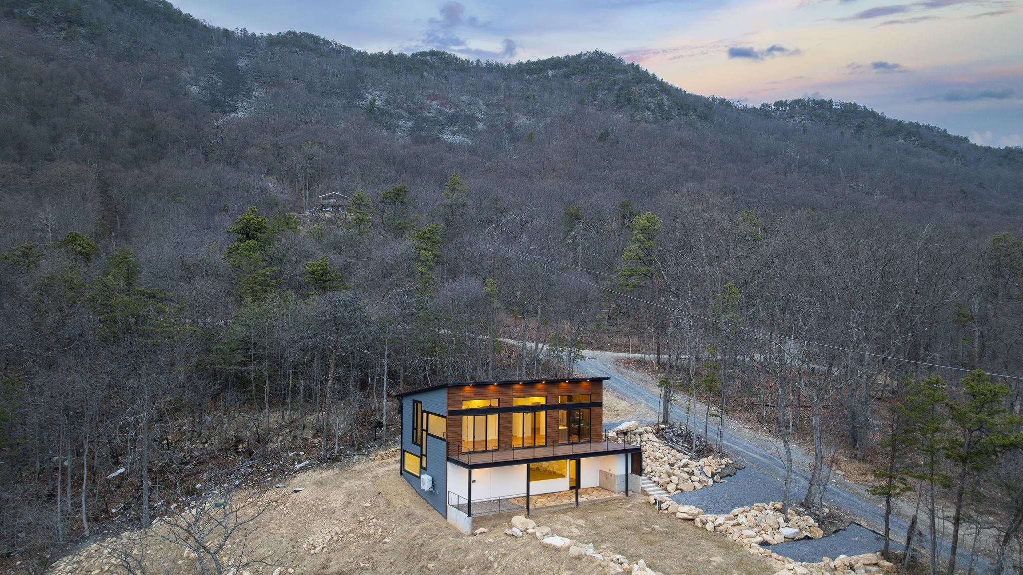 132 HOLLY HILL RD, LURAY, Virginia 22835, 2 Bedrooms Bedrooms, ,2 BathroomsBathrooms,Residential,132 HOLLY HILL RD,672163 MLS # 672163