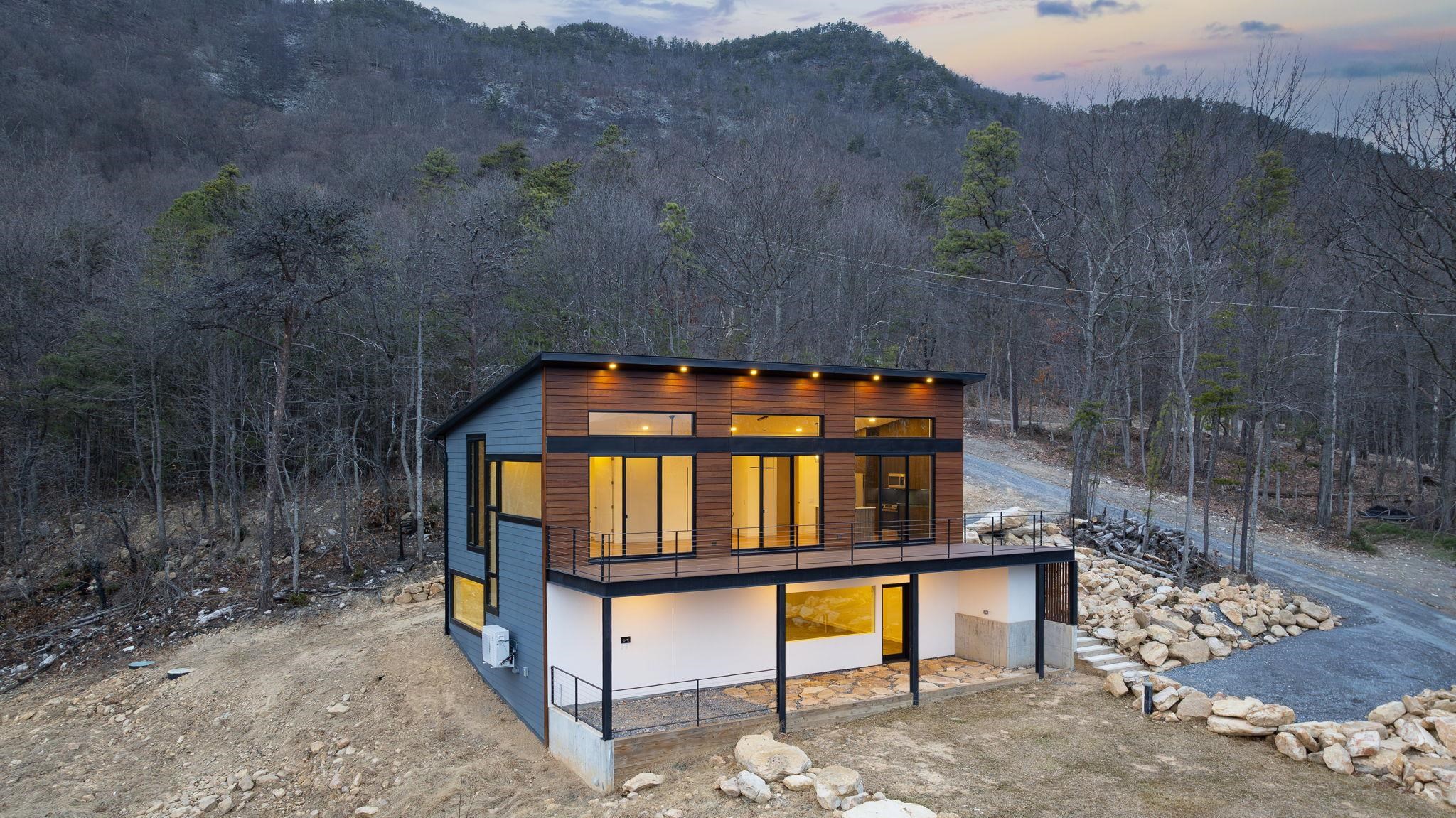 132 HOLLY HILL RD, LURAY, Virginia 22835, 2 Bedrooms Bedrooms, ,2 BathroomsBathrooms,Residential,132 HOLLY HILL RD,672163 MLS # 672163