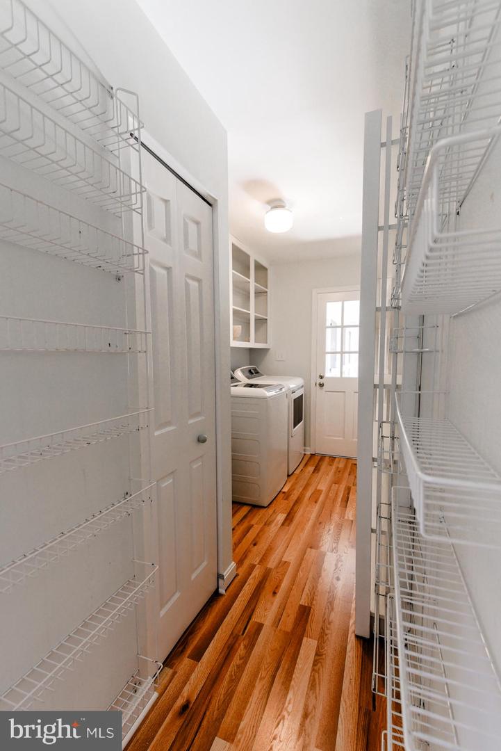 915 WELHAM GREEN RD, GREAT FALLS, Virginia 22066, 4 Bedrooms Bedrooms, ,2 BathroomsBathrooms,Residential,For sale,915 WELHAM GREEN RD,VAFX2278242 MLS # VAFX2278242 915 WELHAM GREEN RD, GREAT FALLS, Virginia 22066, 4 Bedrooms Bedrooms, ,2 BathroomsBathrooms,Residential,For sale,915 WELHAM GREEN RD,VAFX2278242 MLS # VAFX2278242