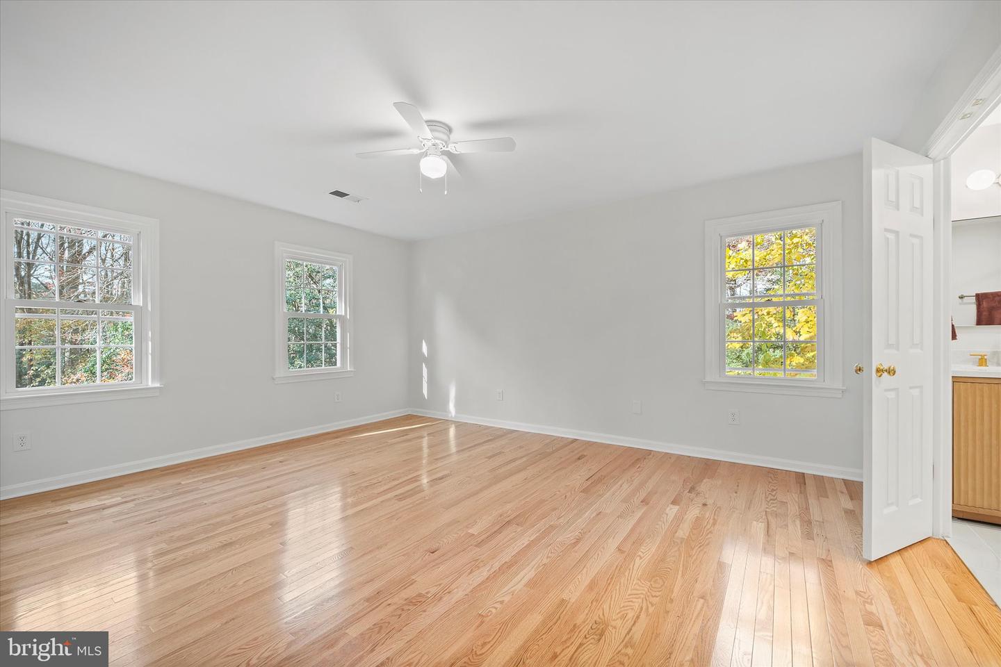 915 WELHAM GREEN RD, GREAT FALLS, Virginia 22066, 4 Bedrooms Bedrooms, ,2 BathroomsBathrooms,Residential,For sale,915 WELHAM GREEN RD,VAFX2278242 MLS # VAFX2278242 915 WELHAM GREEN RD, GREAT FALLS, Virginia 22066, 4 Bedrooms Bedrooms, ,2 BathroomsBathrooms,Residential,For sale,915 WELHAM GREEN RD,VAFX2278242 MLS # VAFX2278242