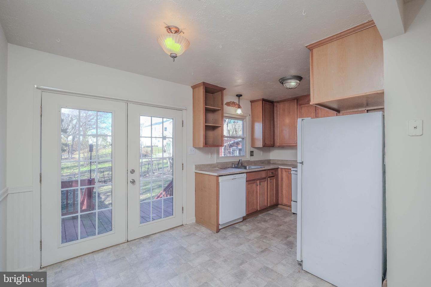 1330 MONROE AVE, FRONT ROYAL, Virginia 22630, 2 Bedrooms Bedrooms, ,1 BathroomBathrooms,Residential,For sale,1330 MONROE AVE,VAWR2012816 MLS # VAWR2012816