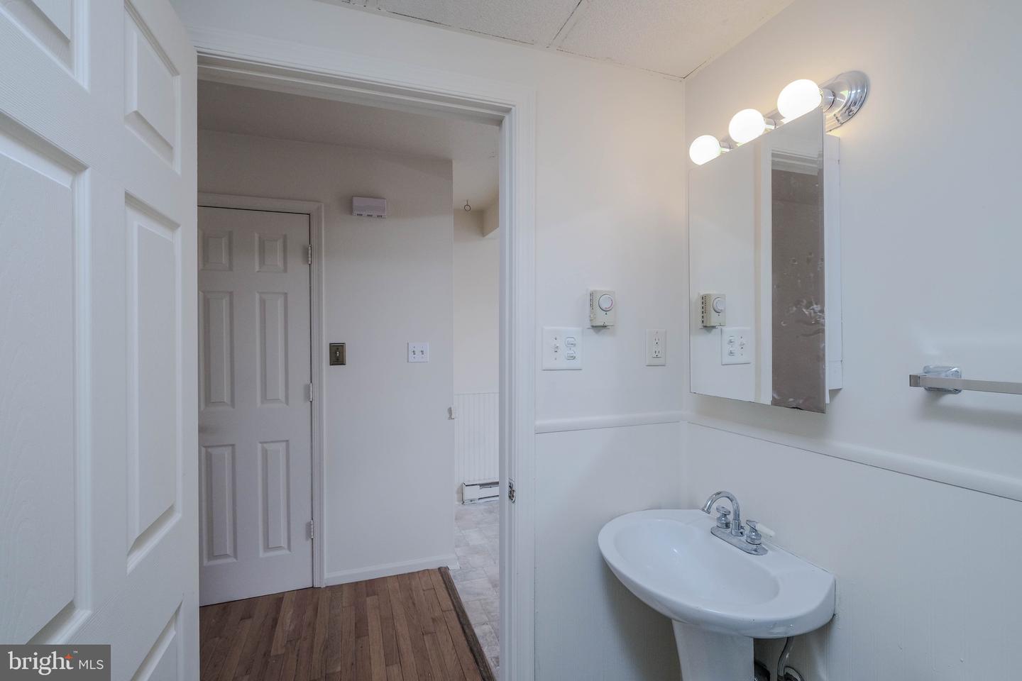 1330 MONROE AVE, FRONT ROYAL, Virginia 22630, 2 Bedrooms Bedrooms, ,1 BathroomBathrooms,Residential,For sale,1330 MONROE AVE,VAWR2012816 MLS # VAWR2012816