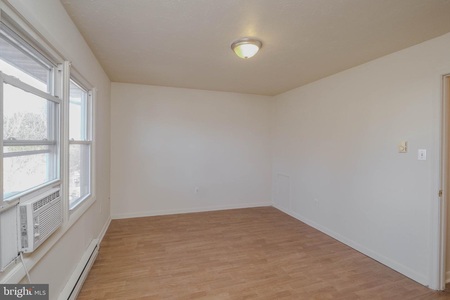 1330 MONROE AVE, FRONT ROYAL, Virginia 22630, 2 Bedrooms Bedrooms, ,1 BathroomBathrooms,Residential,For sale,1330 MONROE AVE,VAWR2012816 MLS # VAWR2012816