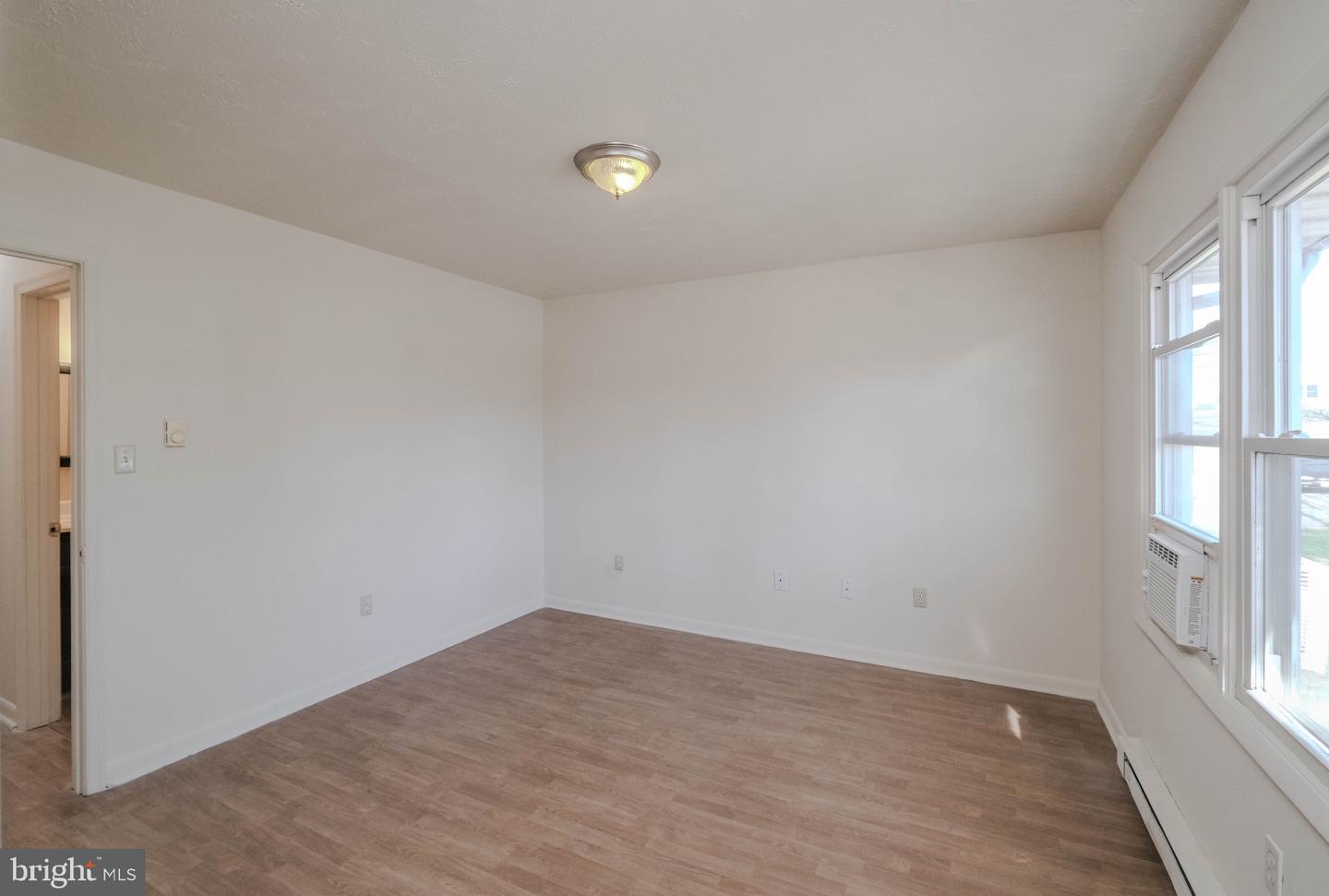 1330 MONROE AVE, FRONT ROYAL, Virginia 22630, 2 Bedrooms Bedrooms, ,1 BathroomBathrooms,Residential,For sale,1330 MONROE AVE,VAWR2012816 MLS # VAWR2012816