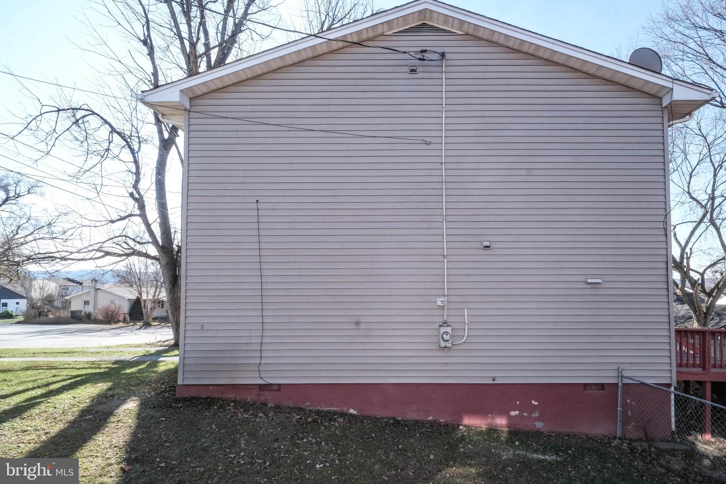 1330 MONROE AVE, FRONT ROYAL, Virginia 22630, 2 Bedrooms Bedrooms, ,1 BathroomBathrooms,Residential,For sale,1330 MONROE AVE,VAWR2012816 MLS # VAWR2012816