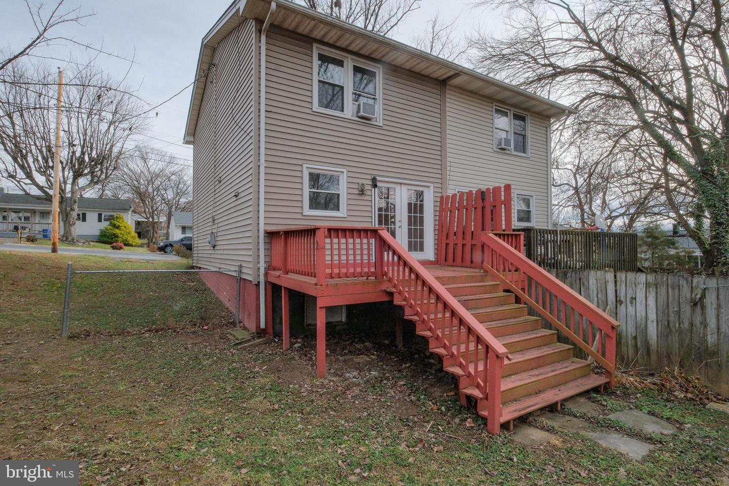 1330 MONROE AVE, FRONT ROYAL, Virginia 22630, 2 Bedrooms Bedrooms, ,1 BathroomBathrooms,Residential,For sale,1330 MONROE AVE,VAWR2012816 MLS # VAWR2012816