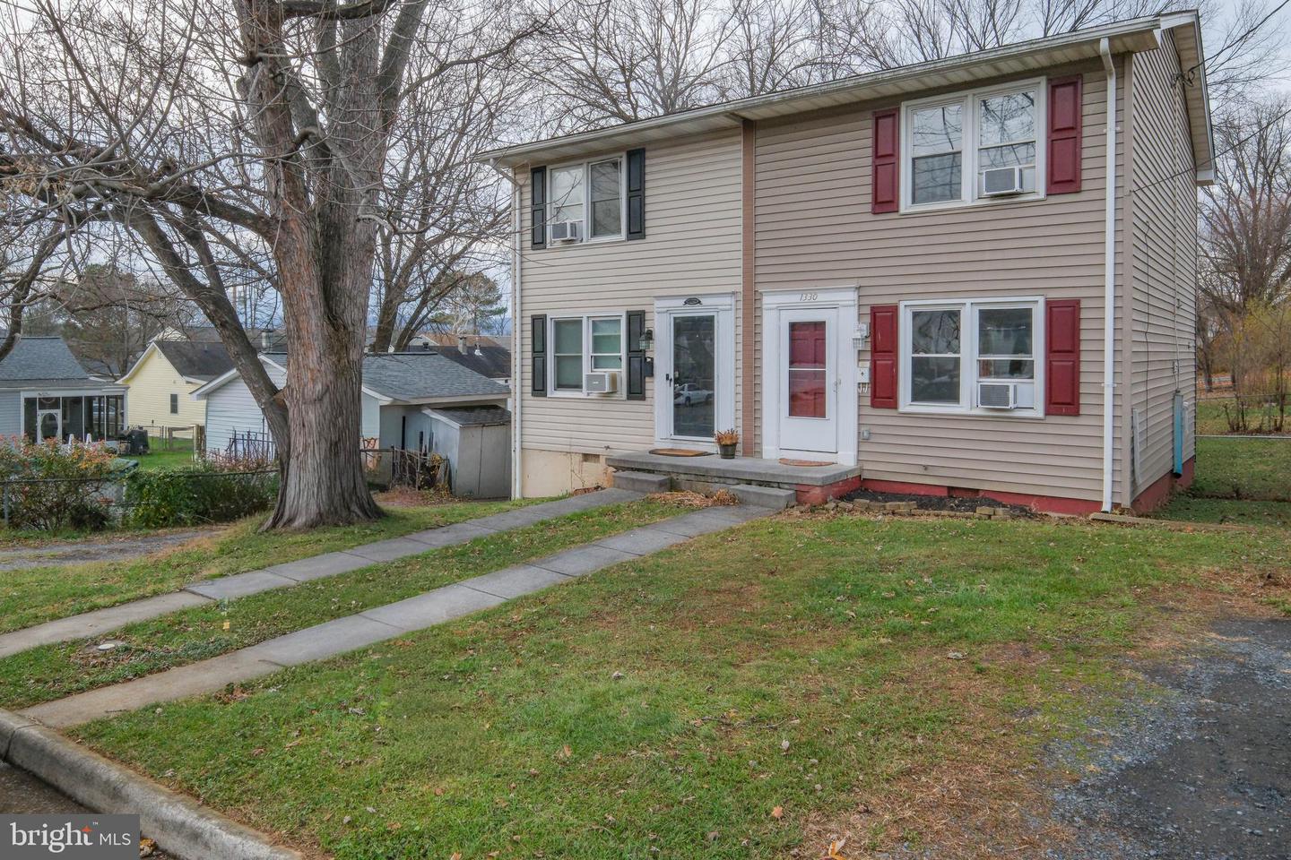 1330 MONROE AVE, FRONT ROYAL, Virginia 22630, 2 Bedrooms Bedrooms, ,1 BathroomBathrooms,Residential,For sale,1330 MONROE AVE,VAWR2012816 MLS # VAWR2012816