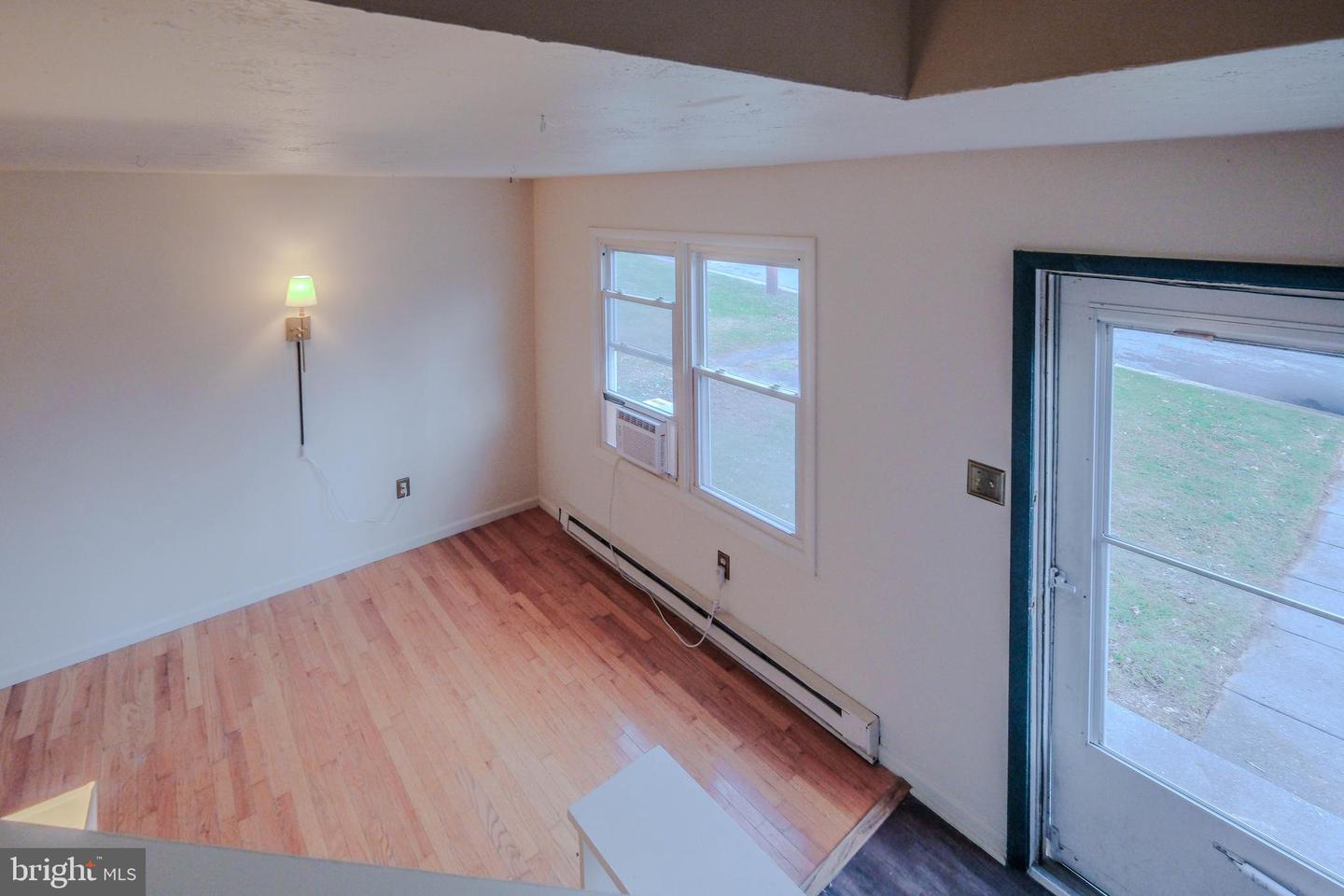 1330 MONROE AVE, FRONT ROYAL, Virginia 22630, 2 Bedrooms Bedrooms, ,1 BathroomBathrooms,Residential,For sale,1330 MONROE AVE,VAWR2012816 MLS # VAWR2012816