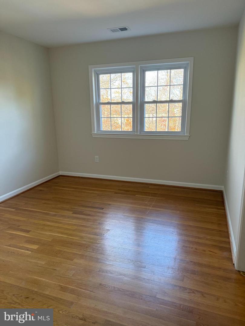 4602 LINMAR CT, ALEXANDRIA, Virginia 22312, 4 Bedrooms Bedrooms, 9 Rooms Rooms,2 BathroomsBathrooms,Residential,For sale,4602 LINMAR CT,VAFX2280270 MLS # VAFX2280270