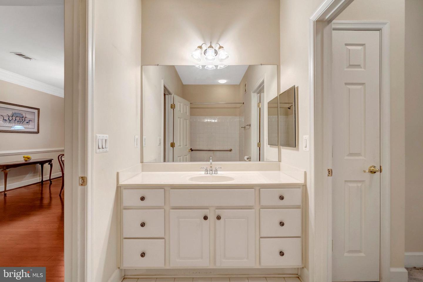 7065 HERITAGE HUNT DR #108, GAINESVILLE, Virginia 20155, 2 Bedrooms Bedrooms, ,2 BathroomsBathrooms,Residential,For sale,7065 HERITAGE HUNT DR #108,VAPW2108662 MLS # VAPW2108662