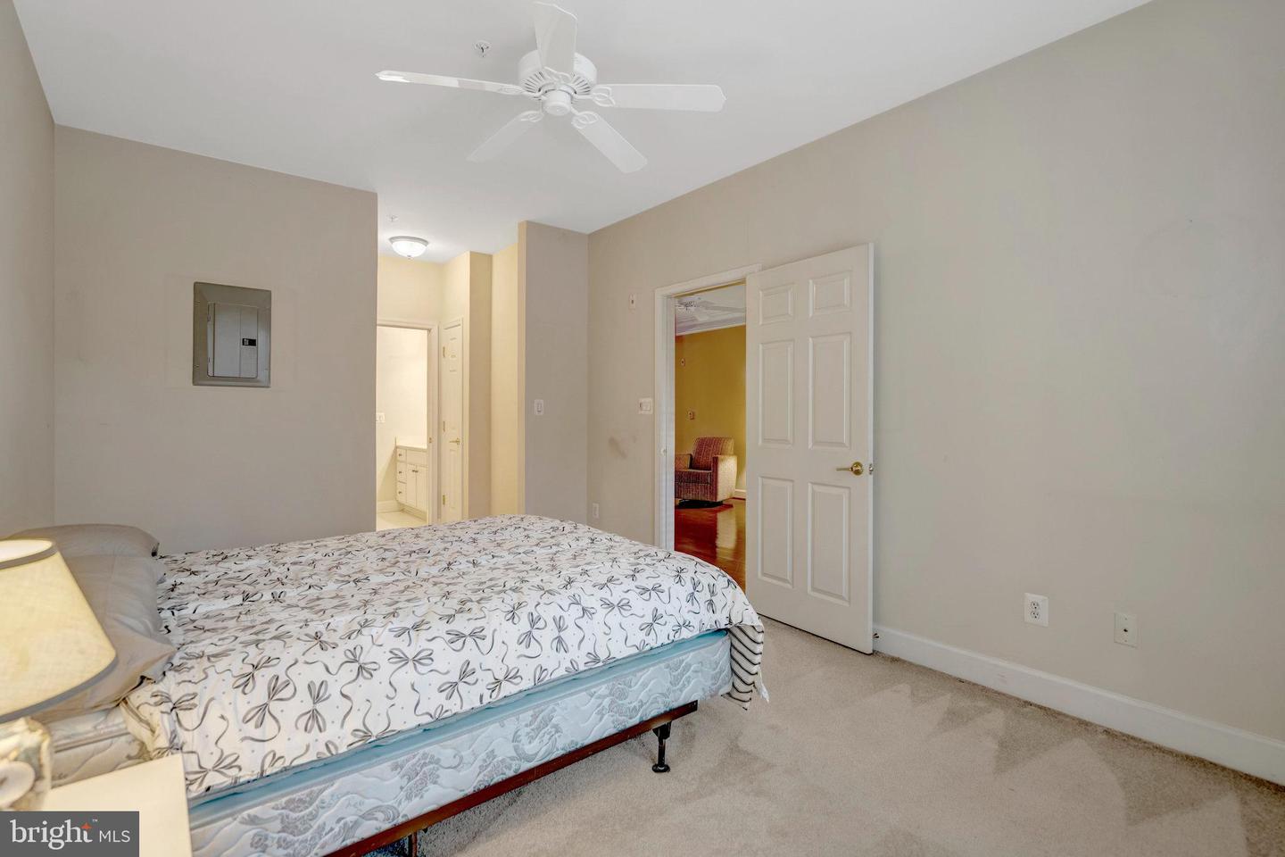 7065 HERITAGE HUNT DR #108, GAINESVILLE, Virginia 20155, 2 Bedrooms Bedrooms, ,2 BathroomsBathrooms,Residential,For sale,7065 HERITAGE HUNT DR #108,VAPW2108662 MLS # VAPW2108662