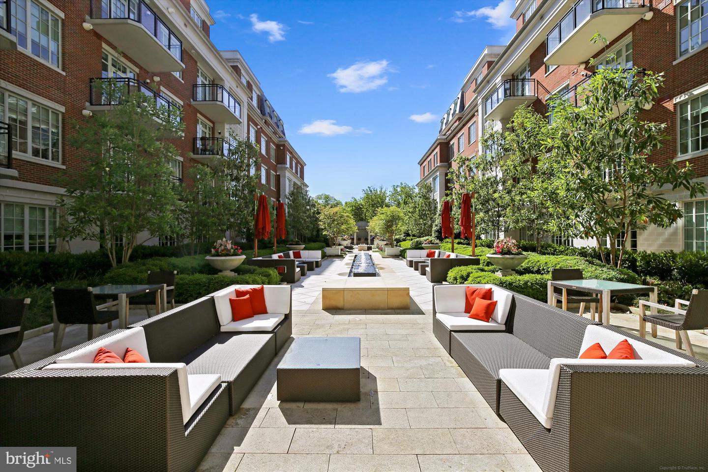 6900 FLEETWOOD RD #600, MCLEAN, Virginia 22101, 2 Bedrooms Bedrooms, ,2 BathroomsBathrooms,Residential,For sale,6900 FLEETWOOD RD #600,VAFX2282614 MLS # VAFX2282614 6900 FLEETWOOD RD #600, MCLEAN, Virginia 22101, 2 Bedrooms Bedrooms, ,2 BathroomsBathrooms,Residential,For sale,6900 FLEETWOOD RD #600,VAFX2282614 MLS # VAFX2282614