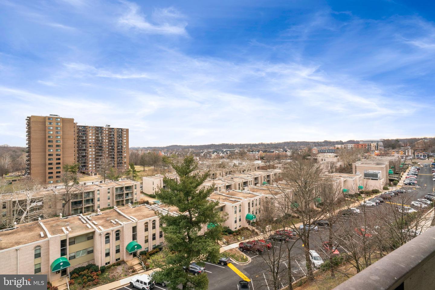 5300 HOLMES RUN PKWY #812, ALEXANDRIA, Virginia 22304, 1 Bedroom Bedrooms, 4 Rooms Rooms,1 BathroomBathrooms,Residential,For sale,5300 HOLMES RUN PKWY #812,VAAX2052652 MLS # VAAX2052652