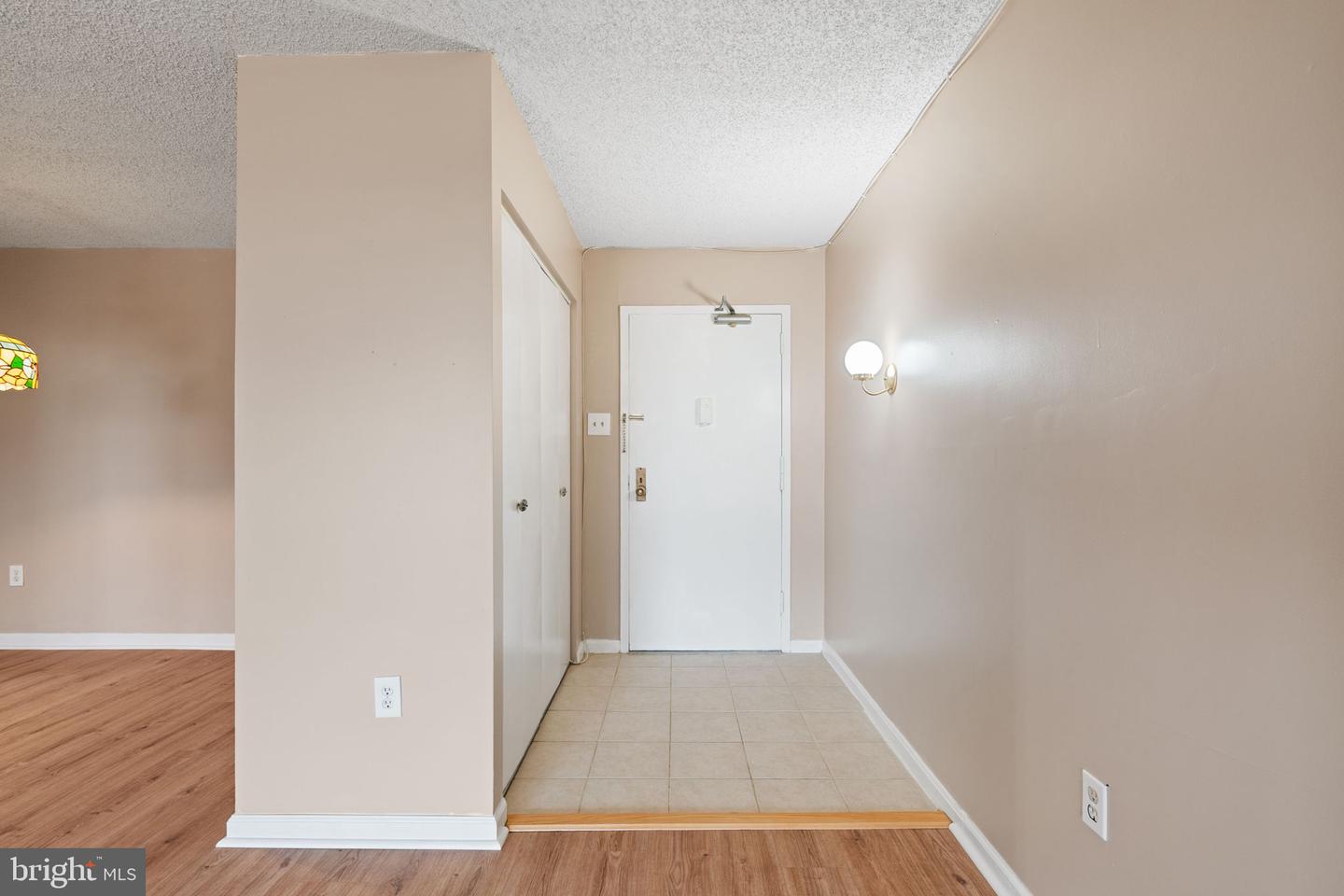 5300 HOLMES RUN PKWY #812, ALEXANDRIA, Virginia 22304, 1 Bedroom Bedrooms, 4 Rooms Rooms,1 BathroomBathrooms,Residential,For sale,5300 HOLMES RUN PKWY #812,VAAX2052652 MLS # VAAX2052652