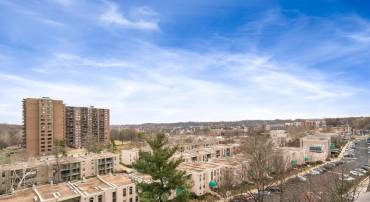 5300 HOLMES RUN PKWY #812, ALEXANDRIA, Virginia 22304, 1 Bedroom Bedrooms, 4 Rooms Rooms,1 BathroomBathrooms,Residential,For sale,5300 HOLMES RUN PKWY #812,VAAX2052652 MLS # VAAX2052652