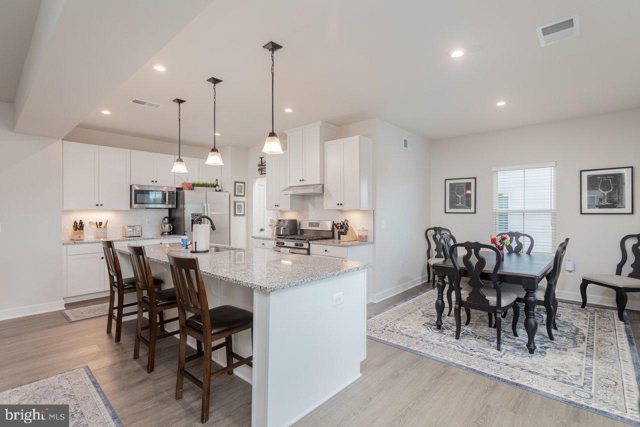 2754 RIDGE HAVEN DR, ROCKINGHAM, Virginia 22801, 4 Bedrooms Bedrooms, ,2 BathroomsBathrooms,Residential,For sale,2754 RIDGE HAVEN DR,VARO2002772 MLS # VARO2002772