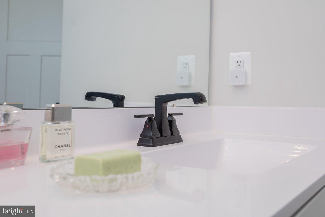 2754 RIDGE HAVEN DR, ROCKINGHAM, Virginia 22801, 4 Bedrooms Bedrooms, ,2 BathroomsBathrooms,Residential,For sale,2754 RIDGE HAVEN DR,VARO2002772 MLS # VARO2002772