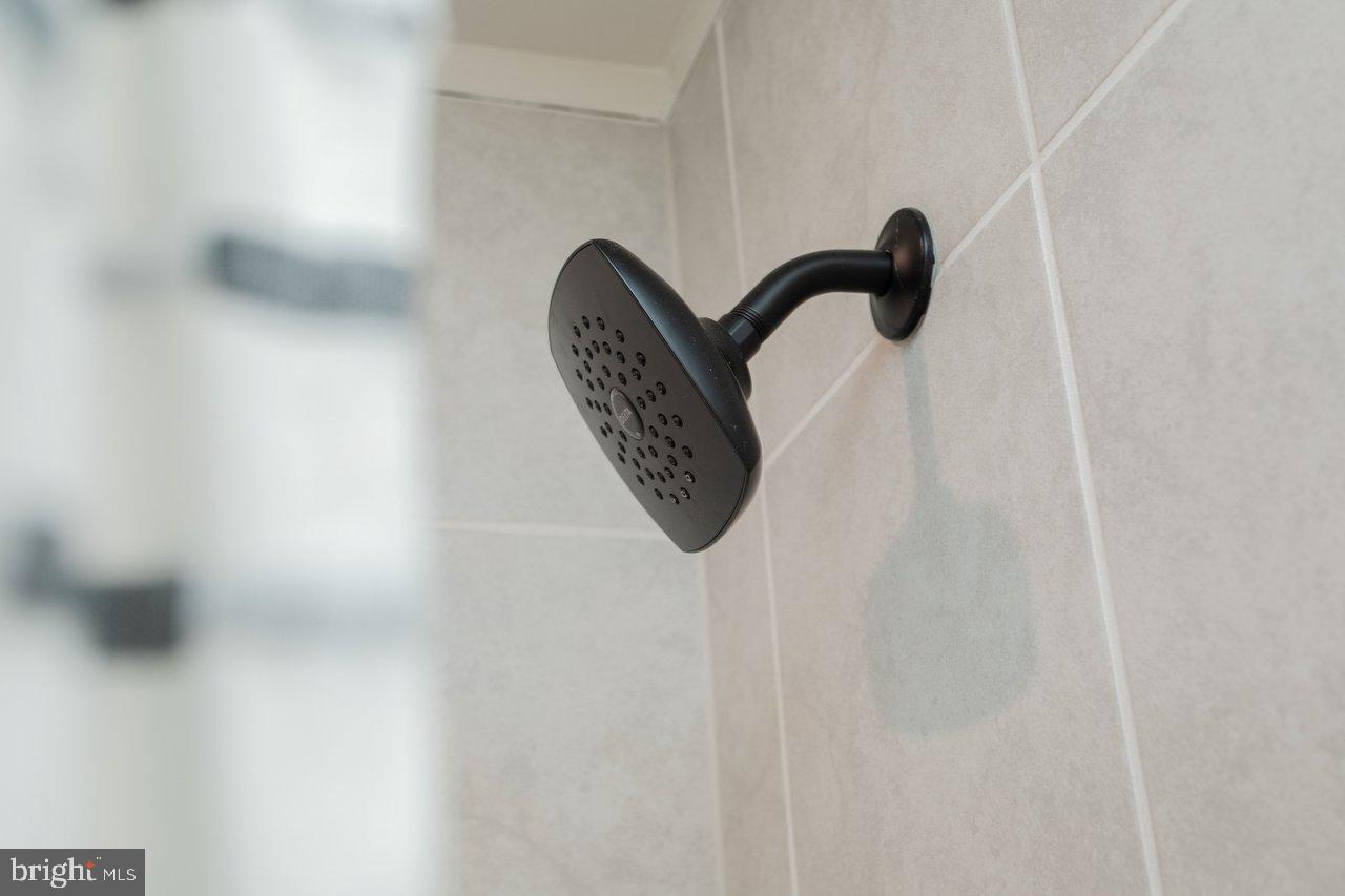 2754 RIDGE HAVEN DR, ROCKINGHAM, Virginia 22801, 4 Bedrooms Bedrooms, ,2 BathroomsBathrooms,Residential,For sale,2754 RIDGE HAVEN DR,VARO2002772 MLS # VARO2002772