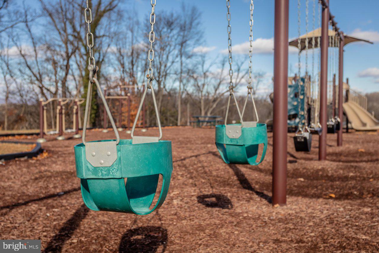 2754 RIDGE HAVEN DR, ROCKINGHAM, Virginia 22801, 4 Bedrooms Bedrooms, ,2 BathroomsBathrooms,Residential,For sale,2754 RIDGE HAVEN DR,VARO2002772 MLS # VARO2002772