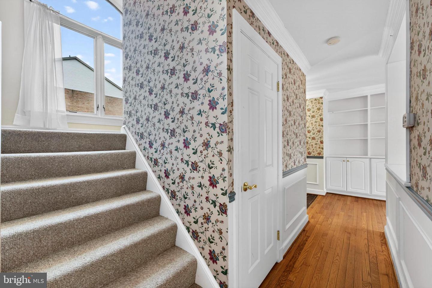 212 E MARSHALL ST, MIDDLEBURG, Virginia 20117, 3 Bedrooms Bedrooms, ,3 BathroomsBathrooms,Residential,For sale,212 E MARSHALL ST,VALO2113240 MLS # VALO2113240