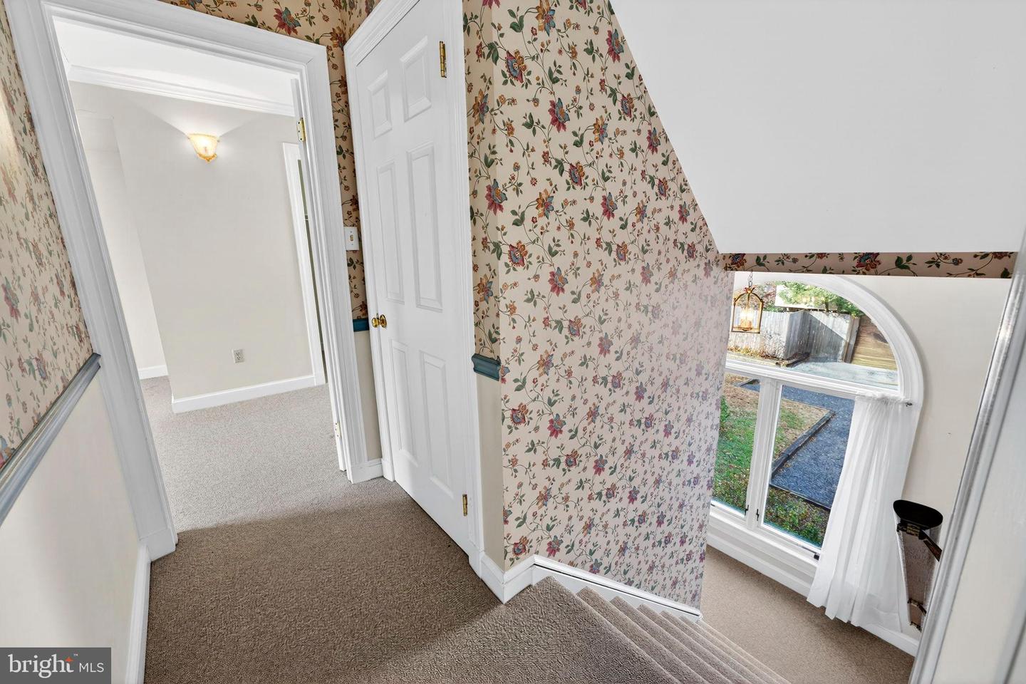 212 E MARSHALL ST, MIDDLEBURG, Virginia 20117, 3 Bedrooms Bedrooms, ,3 BathroomsBathrooms,Residential,For sale,212 E MARSHALL ST,VALO2113240 MLS # VALO2113240