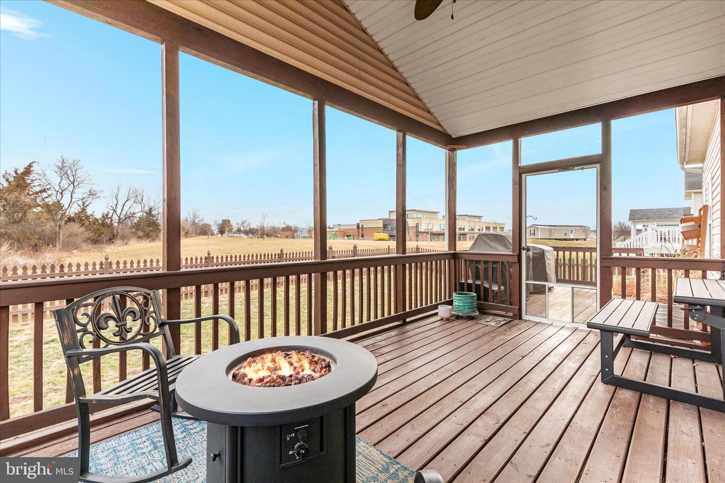 122 BUCCANEER CT, STEPHENSON, Virginia 22656, 3 Bedrooms Bedrooms, 15 Rooms Rooms,2 BathroomsBathrooms,Residential,For sale,122 BUCCANEER CT,VAFV2038664 MLS # VAFV2038664