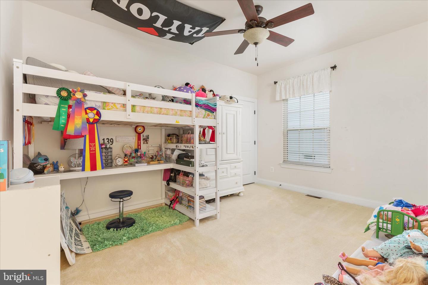 122 BUCCANEER CT, STEPHENSON, Virginia 22656, 3 Bedrooms Bedrooms, 15 Rooms Rooms,2 BathroomsBathrooms,Residential,For sale,122 BUCCANEER CT,VAFV2038664 MLS # VAFV2038664