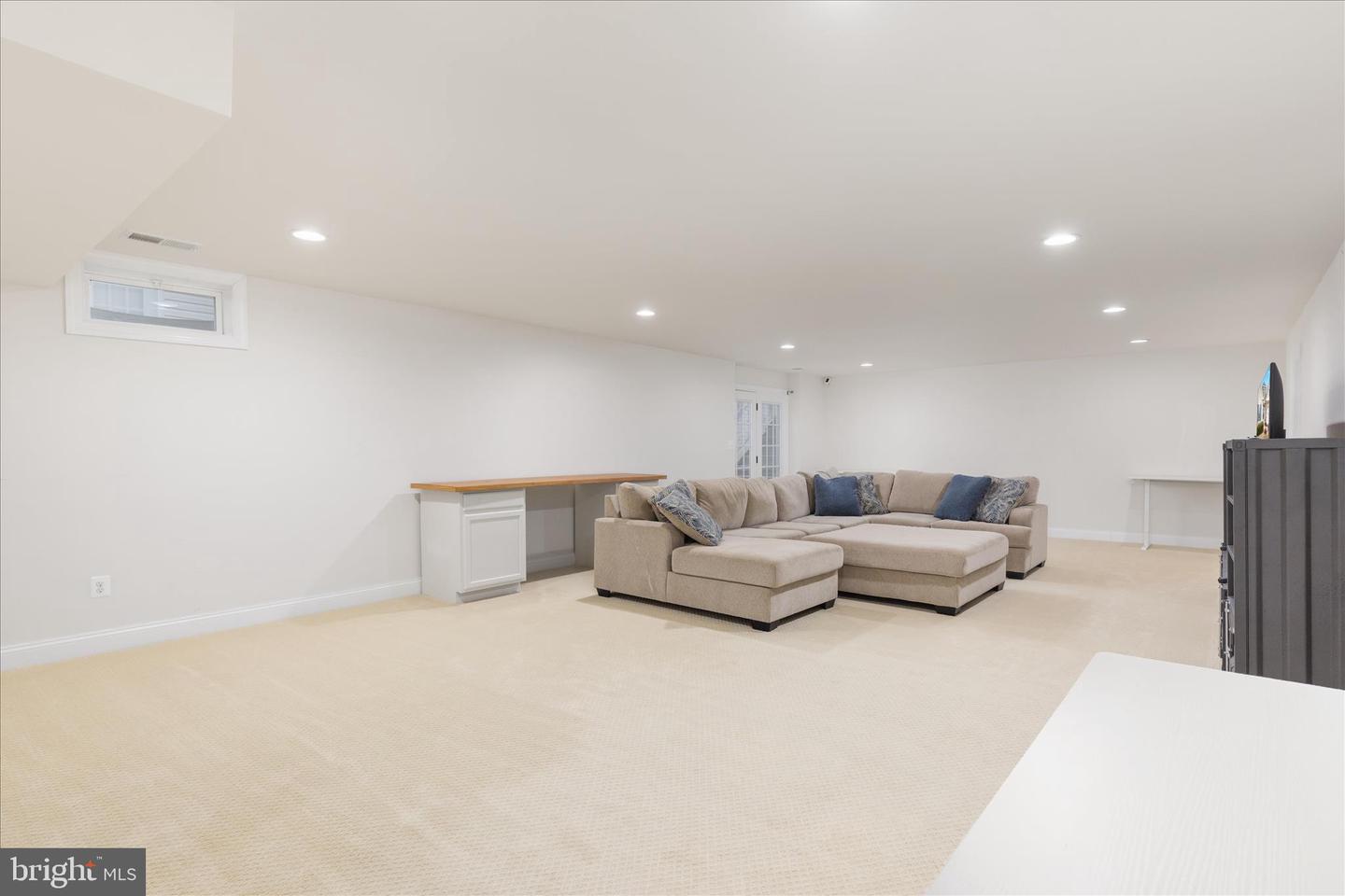 122 BUCCANEER CT, STEPHENSON, Virginia 22656, 3 Bedrooms Bedrooms, 15 Rooms Rooms,2 BathroomsBathrooms,Residential,For sale,122 BUCCANEER CT,VAFV2038664 MLS # VAFV2038664