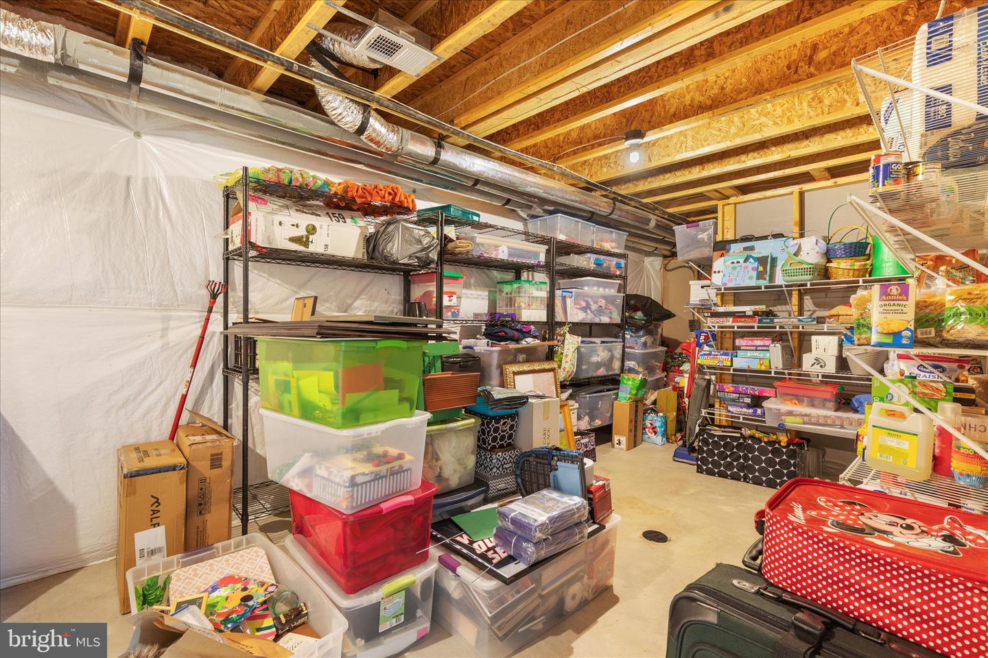 122 BUCCANEER CT, STEPHENSON, Virginia 22656, 3 Bedrooms Bedrooms, 15 Rooms Rooms,2 BathroomsBathrooms,Residential,For sale,122 BUCCANEER CT,VAFV2038664 MLS # VAFV2038664